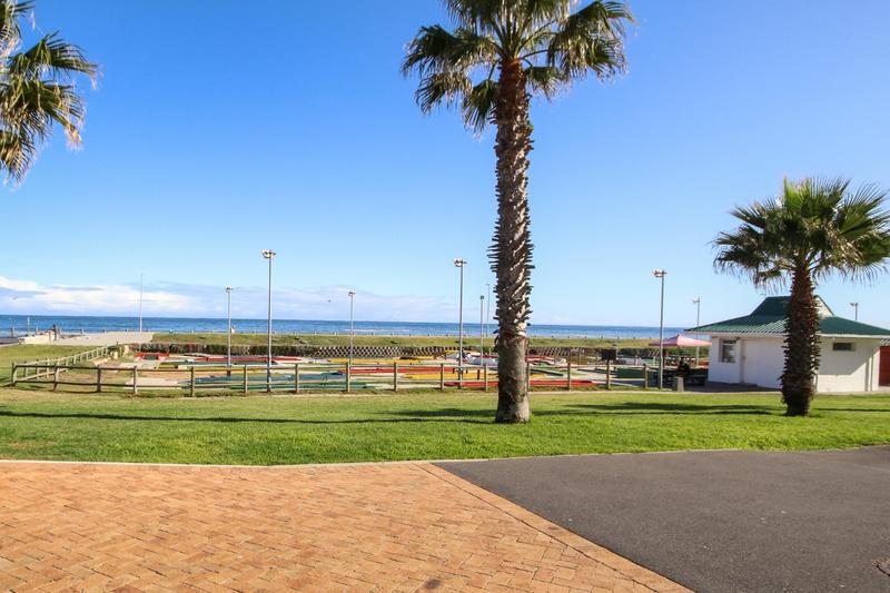 1 Bedroom Property for Sale in Mouille Point Western Cape